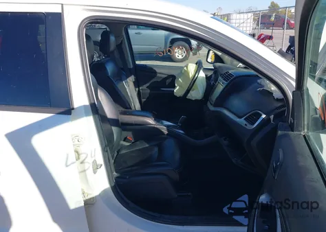 2016 Dodge Journey R/T z USA, uszkodzony, nr VIN 3C4PDDFG0GT217138